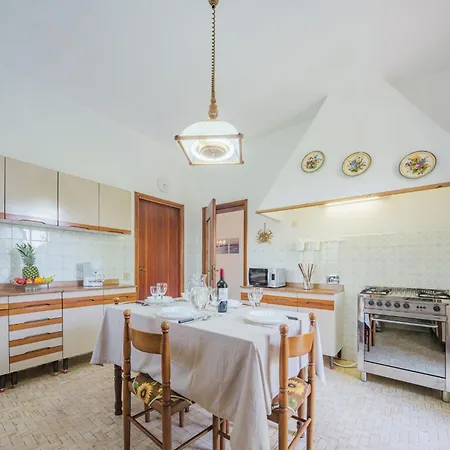 Apartment Magnolia By Interhome Marina di Massa